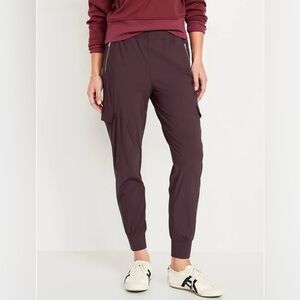 Old Navy High-Waisted SleekTech Cargo Joggers